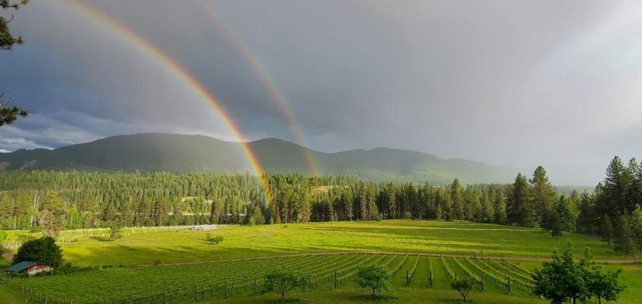 China Bend Winery Bed And Breakfast Kettle Falls Екстериор снимка